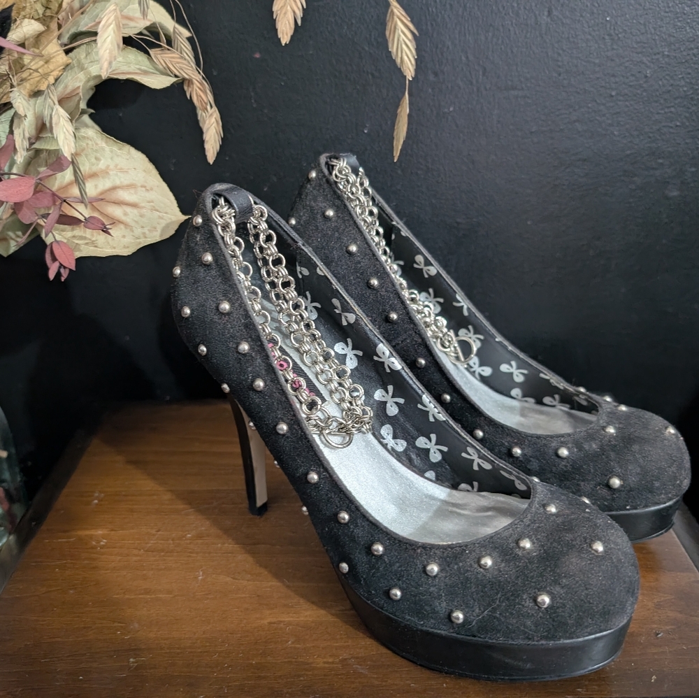 Dollhouse black velvet with metal polka dot chain Halloween